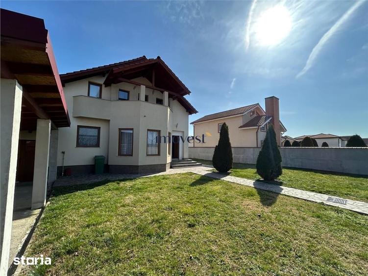 Casă cu 4 camere cu Teren 1000 Mp în Central
