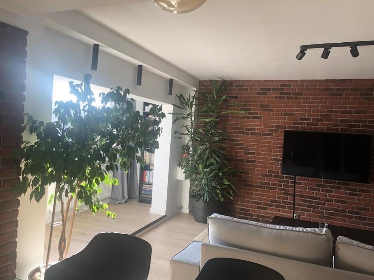 Apartament decomandat în Decebal