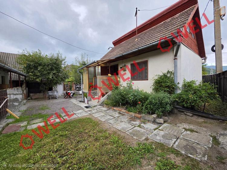 Casă individuală cu 2 camere cu Teren 814 Mp în Bixad