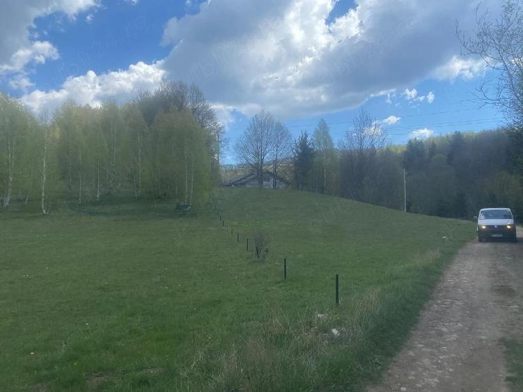 Teren de 800 mp, în Cheia