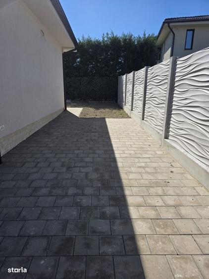 Casa individuala de tip P in suprafata de 90 mp. si teren 370 mp., Alb - 2