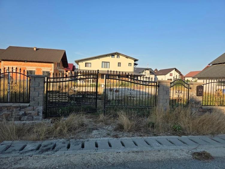 Teren Construcții intravilan de 500 mp, în Sud-Est