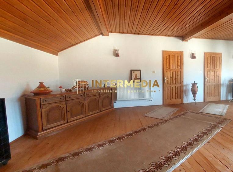Casa Noua de vanzare P+E+M cu 3250 mp teren in Zona Ciugud