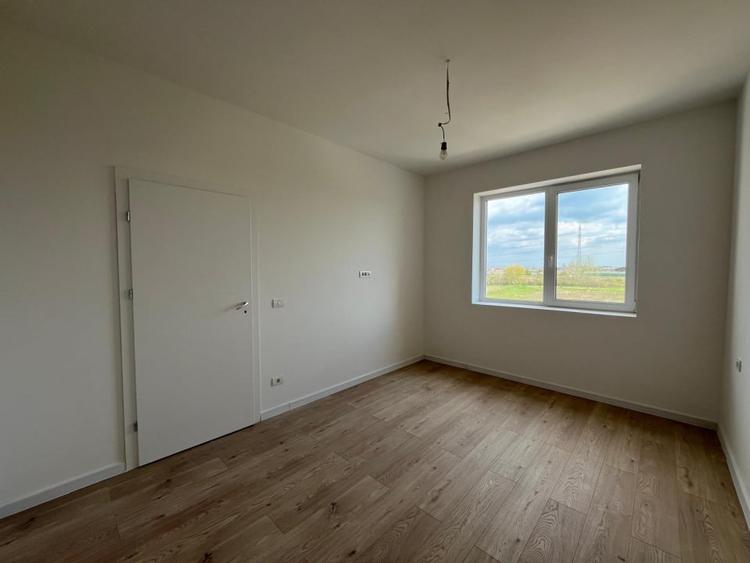 DIRECT DEZVOLTATOR, ULTIMUL APARTAMENT, CURTE PROPRIE - 4