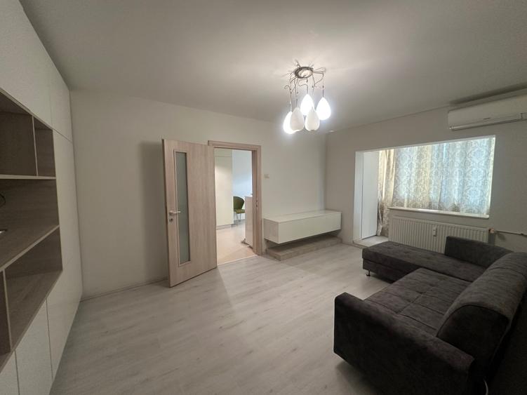 Apartament cu 2 camere semidecomandat în Moșilor