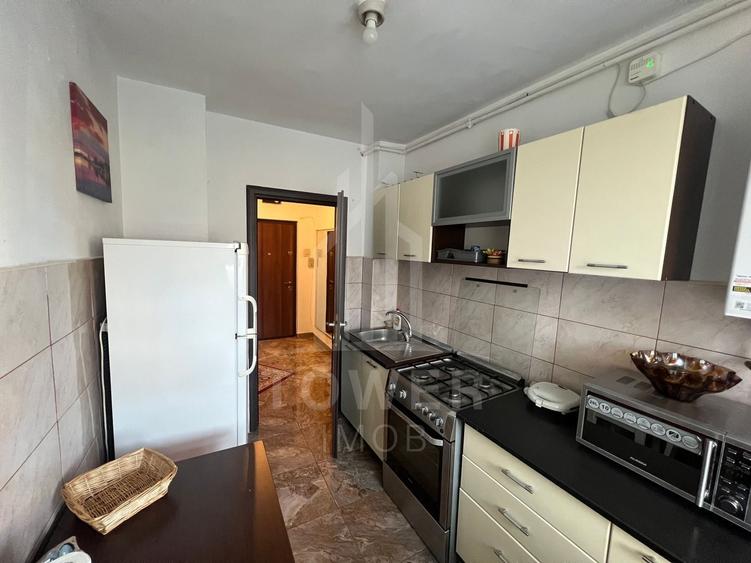 Apartament cu 2 camere decomandat în Mihai Viteazul