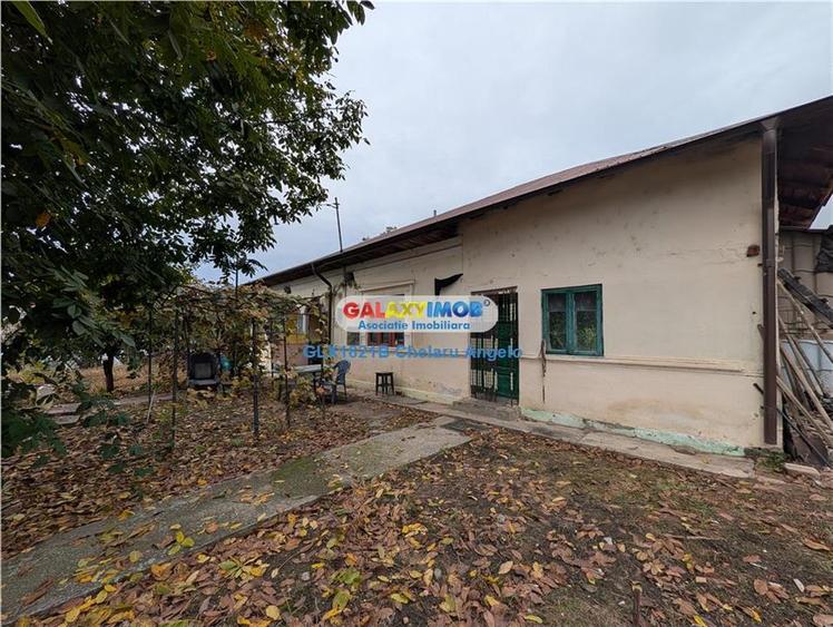 Casă cu 3 camere cu Teren 1400 Mp în Frumușani