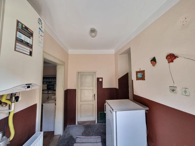 Casă individuală cu 3 camere cu Canalizare în Tărlungeni