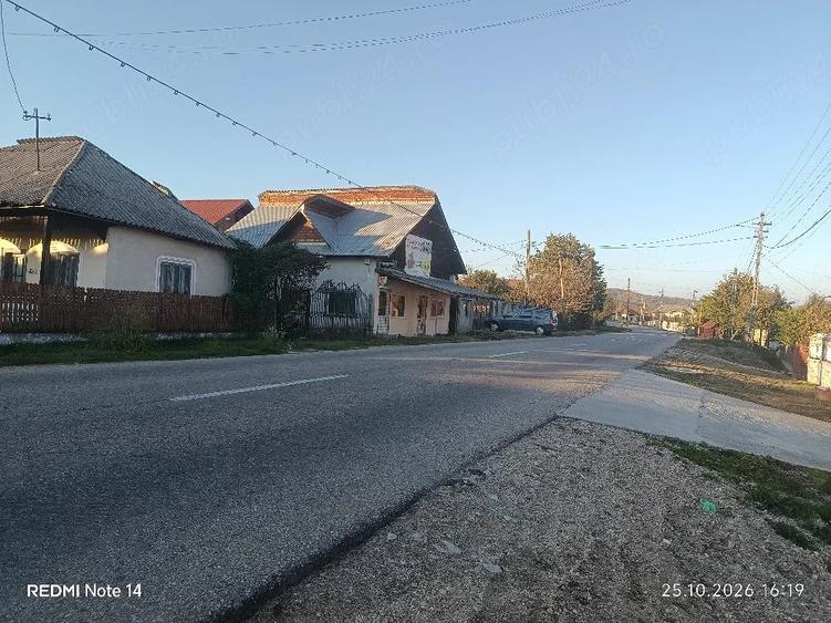 Spațiu comercial, de 70 mp, în Beleți