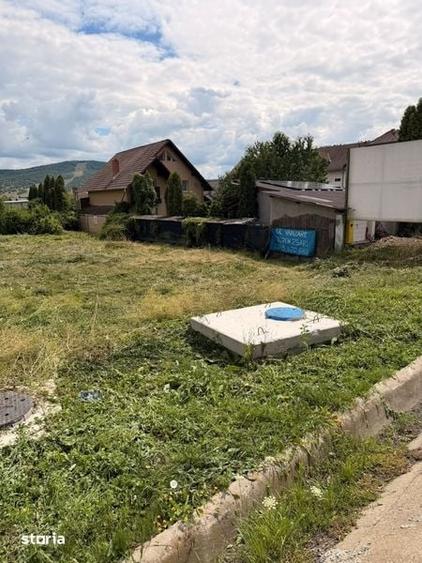 Teren de 2500 mp, în Unirea