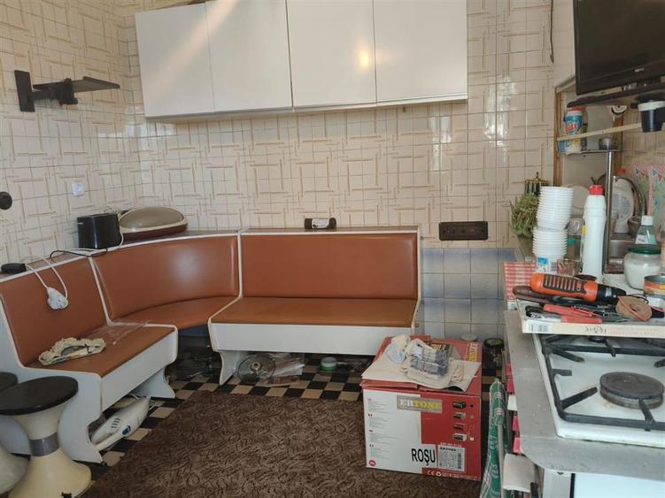 Apartament cu 4 camere decomandat în Plantelor
