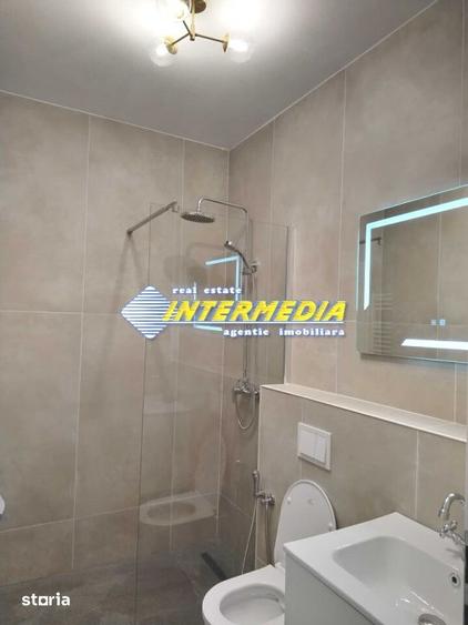 Apartament cu 3 camere decomandat, mobilat în Cetate