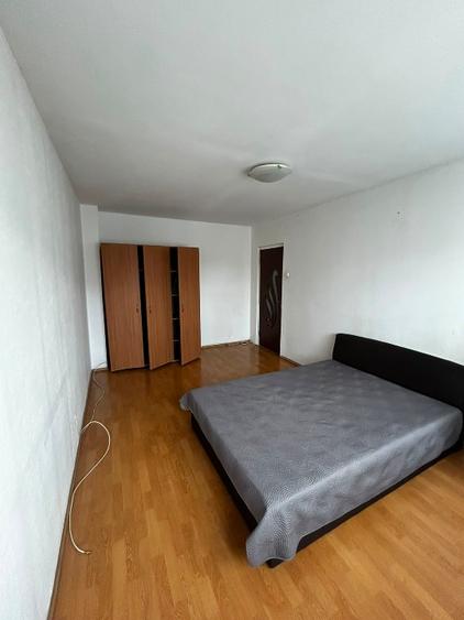 Apartament cu 2 camere decomandat în Astra