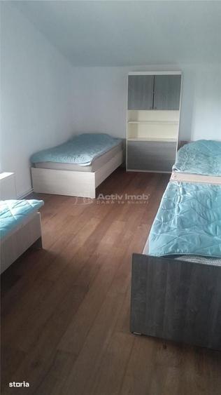 Casă cu 4 camere în Cristian