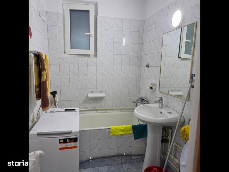 Apartament cu 2 camere semidecomandat în Baba Novac