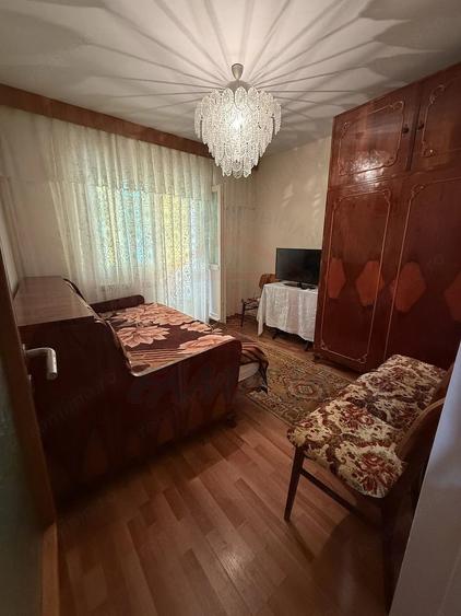 Apartament cu 3 camere decomandat în Micro 14