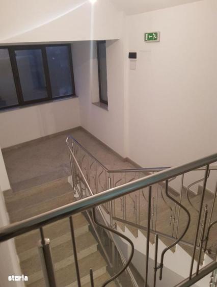 Spațiu comercial, de 1,288 mp, în Central