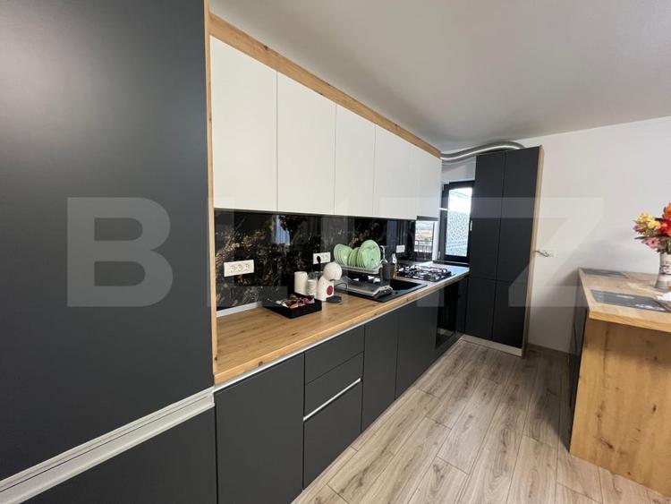 Apartament cu 2 camere semidecomandat, mobilat în Cetate