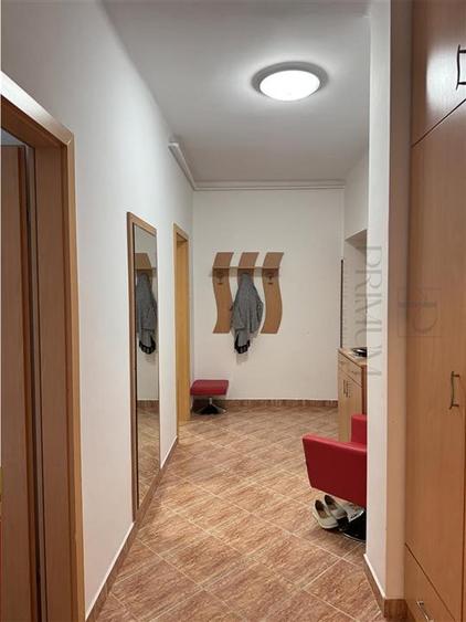 Apartament cu 2 camere semidecomandat, mobilat în Medicină