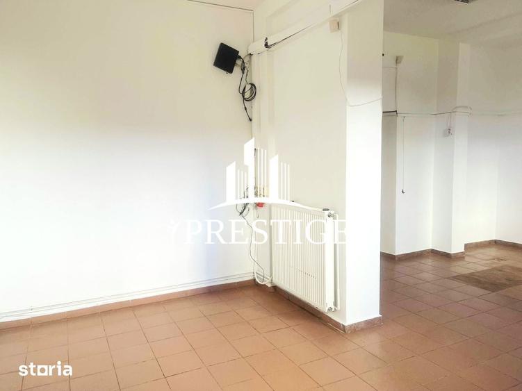 Spațiu comercial, de 100 mp, în Valea Aurie