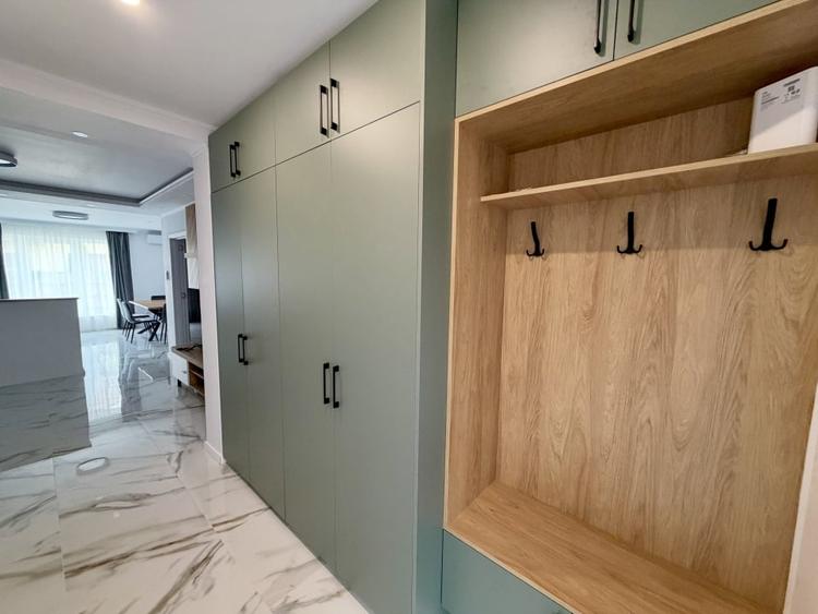 Apartament cu 2 camere decomandat, mobilat în Central