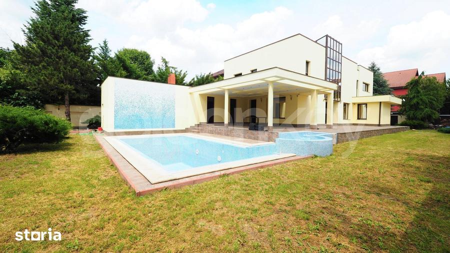 Casă cu 5 camere cu Teren 840 Mp în Central