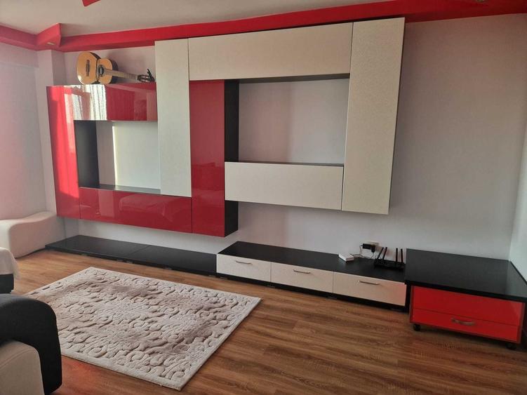 Apartament cu 2 camere decomandat în Micro 18