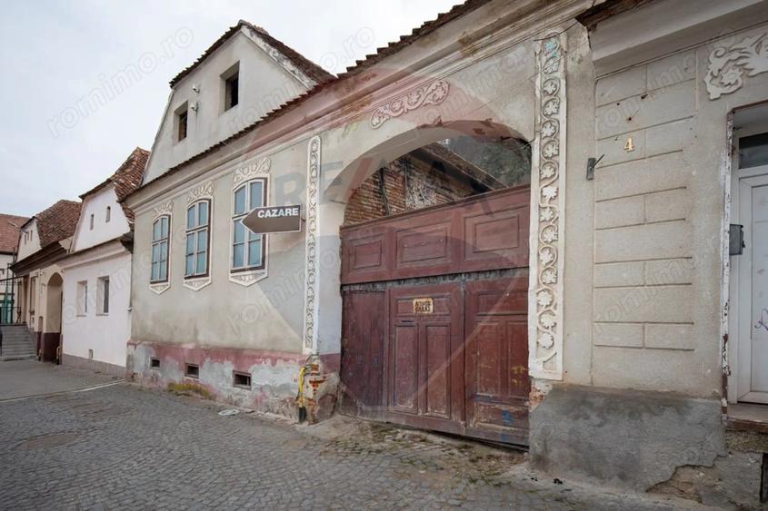 Casă cu Teren 619 Mp în Central
