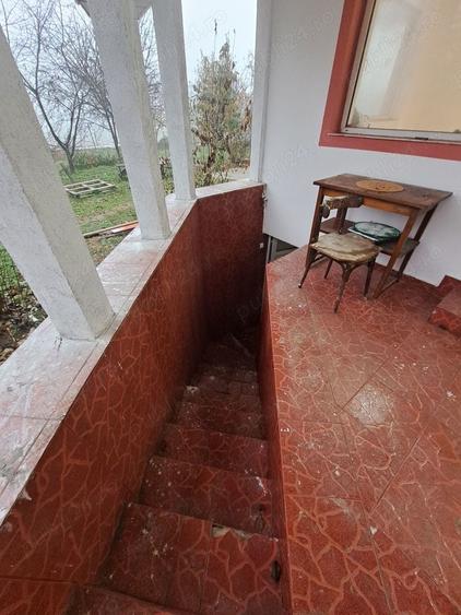 Casă cu 5 camere în Păcurari