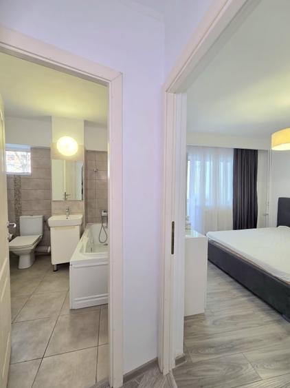 Apartament cu 3 camere decomandat, mobilat în Tomis III