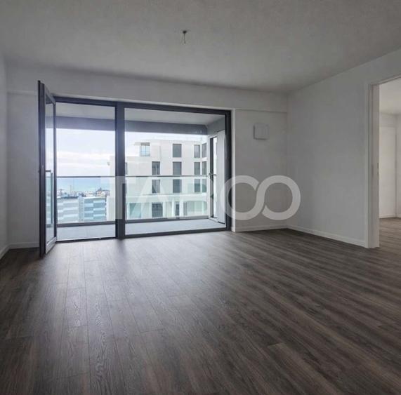 Apartament cu 3 camere semidecomandat în Gară