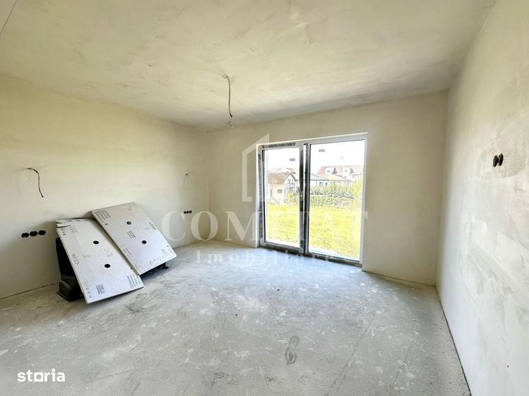 Casă cu 4 camere în Luna