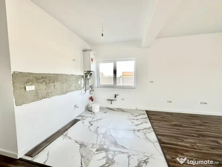 Casă cu 5 camere cu Teren 374 Mp în Moșnița Veche