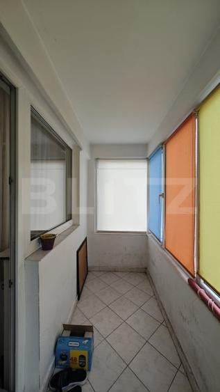 Apartament cu 3 camere decomandat, mobilat în Dacia