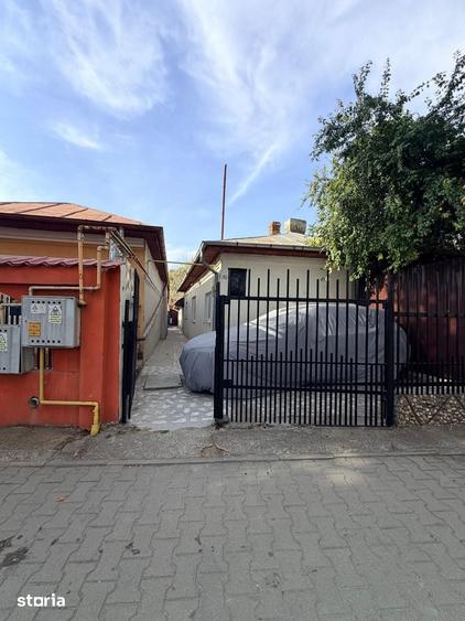 Casă cu 4 camere cu Teren 211 Mp în Central