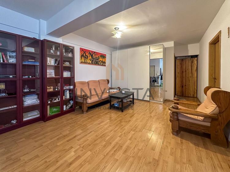 Apartament cu 2 camere semidecomandat, mobilat în Mărăști