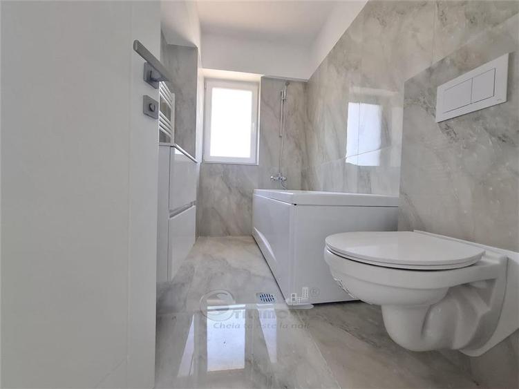 Apartament cu 3 camere decomandat în Galata
