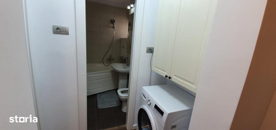 Apartament cu 3 camere în Tineretului