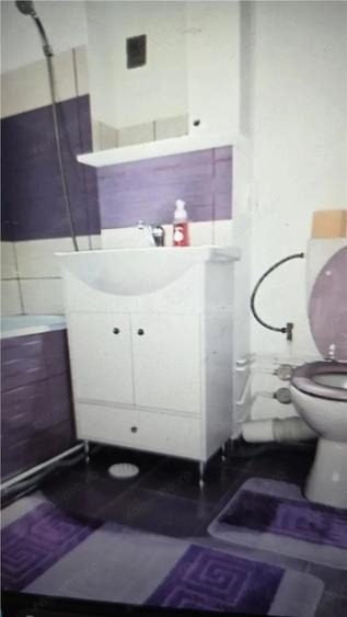 Apartament cu 4 camere decomandat în Calea București