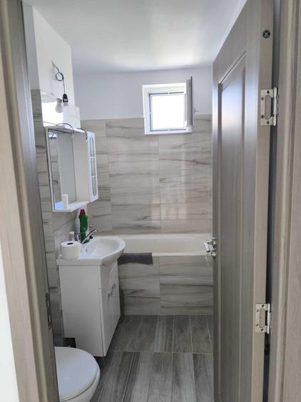 Apartament cu 2 camere semidecomandat în Rogerius