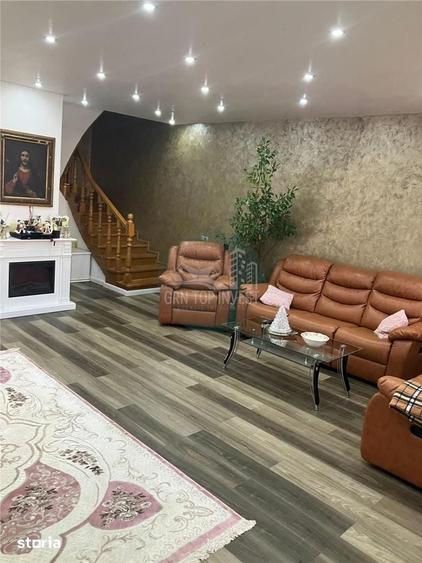 Casă cu 6 camere cu Teren 500 Mp în Terezian