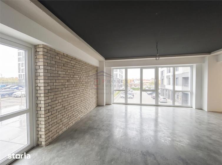 Spațiu comercial, de 125 mp, în Central