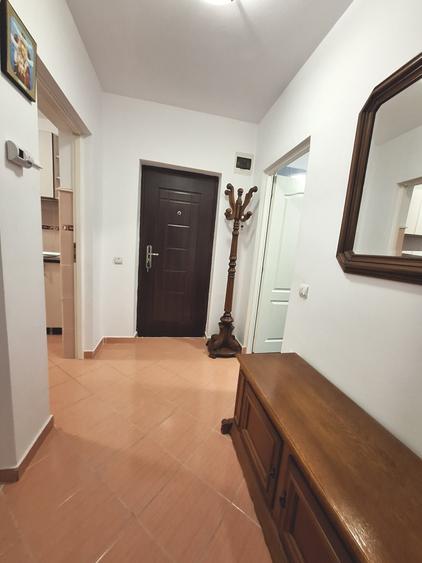 Apartament cu 2 camere decomandat, mobilat în Florești