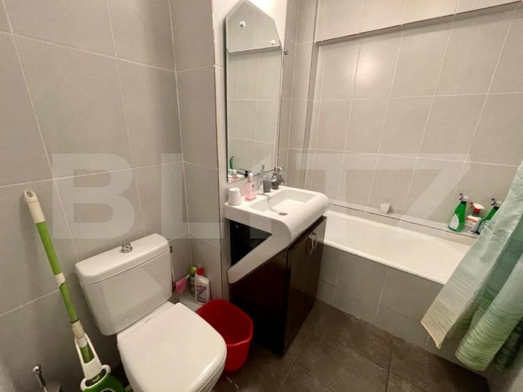 Apartament cu 2 camere decomandat, mobilat în Calea București