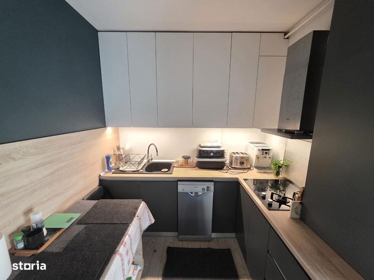 Apartament cu 4 camere în Sisești
