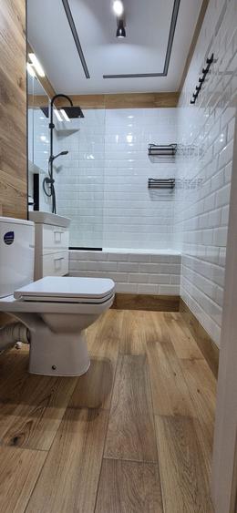 Apartament cu 2 camere semidecomandat în Olteniței