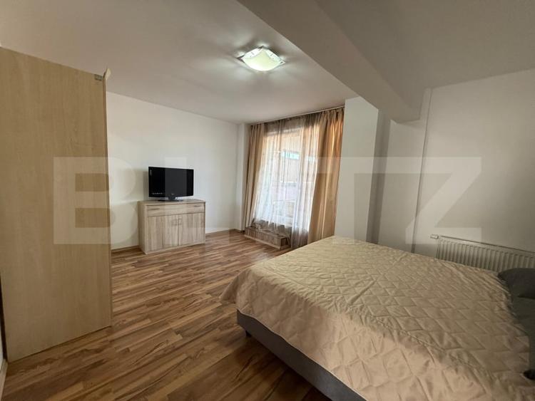 Apartament cu 3 camere decomandat, mobilat în Tudor