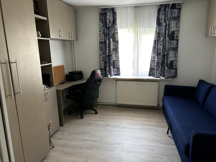 Apartament cu 4 camere decomandat, mobilat în 13 Septembrie