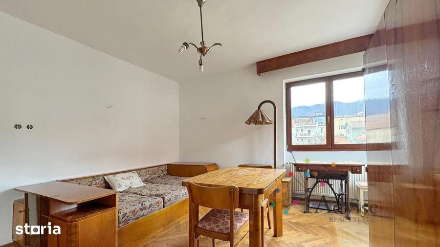 Casă cu 5 camere cu Teren 422 Mp în Bartolomeu