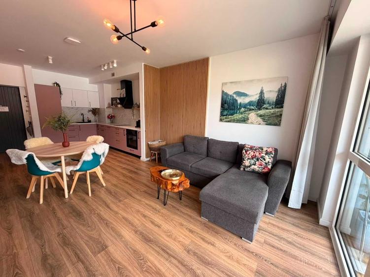 Apartament cu 2 camere semidecomandat în Central